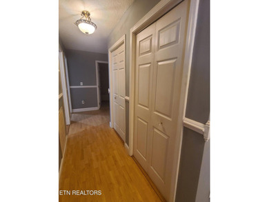 Charming 3BR, 2BA home on 2 lots located in Lake Tansi - photo 7