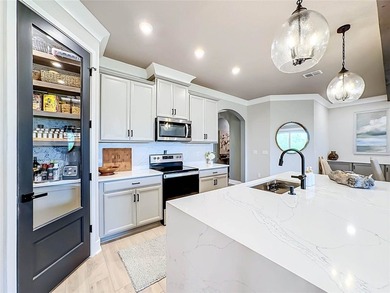A masterclass in customization and impeccable design, this - photo 17