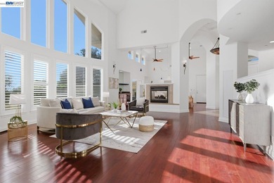 Welcome to this exceptional custom estate in the prestigious - photo 8