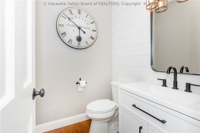 MODERN FARMHOUSE STYLE completely updated throughout, first - photo 18