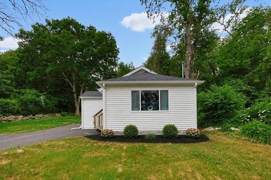 Welcome to this beautifully remodeled 2-bedroom, 1-bath - photo 2