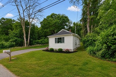 Welcome to this beautifully remodeled 2-bedroom, 1-bath - photo 3
