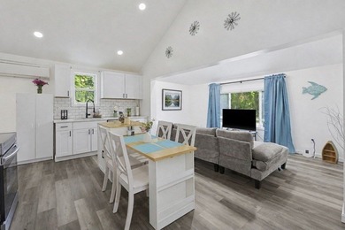 Welcome to this beautifully remodeled 2-bedroom, 1-bath - photo 5