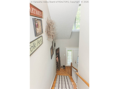 MODERN FARMHOUSE STYLE completely updated throughout, first - photo 27