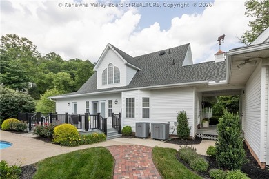 MODERN FARMHOUSE STYLE completely updated throughout, first - photo 39