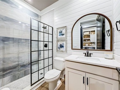 A masterclass in customization and impeccable design, this - photo 46