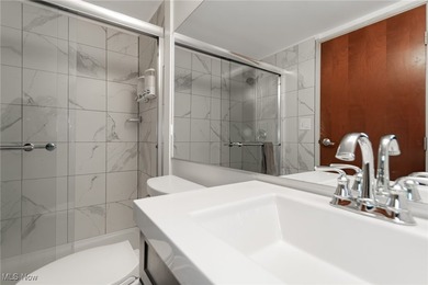 Welcome to downtown living at its best in this stylish 1-bedroom - photo 17