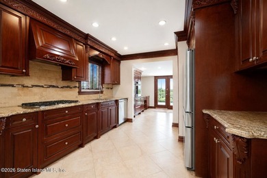 A Private Resort-Inspired Retreat Near the Verrazzano Bridge - photo 18