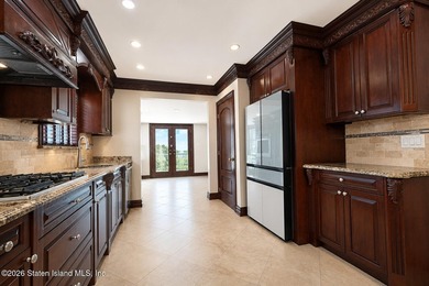 A Private Resort-Inspired Retreat Near the Verrazzano Bridge - photo 19