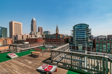 Welcome to downtown living at its best in this stylish 1-bedroom - photo 22
