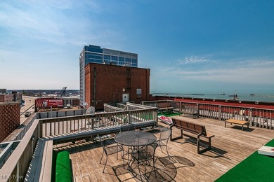 Welcome to downtown living at its best in this stylish 1-bedroom - photo 23