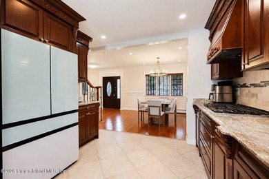 A Private Resort-Inspired Retreat Near the Verrazzano Bridge - photo 23