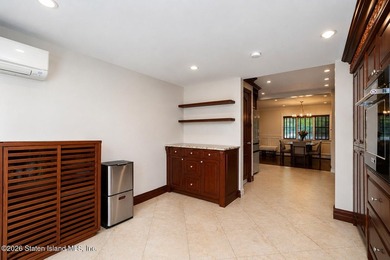 A Private Resort-Inspired Retreat Near the Verrazzano Bridge - photo 27
