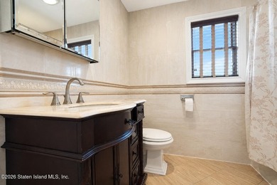 A Private Resort-Inspired Retreat Near the Verrazzano Bridge - photo 47