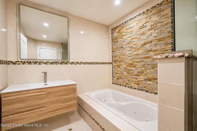 A Private Resort-Inspired Retreat Near the Verrazzano Bridge - photo 49