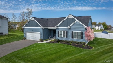 (private lake, pond, creek) Home For Sale in Clarence New York