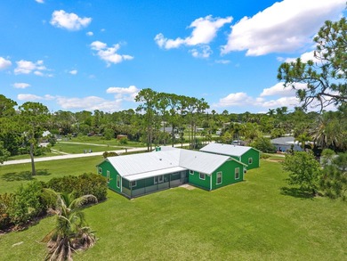 Discover the charm and character of this custom-built cedar home - photo 2