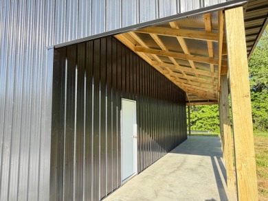 Beautiful Building Lot with Metal Building - photo 2