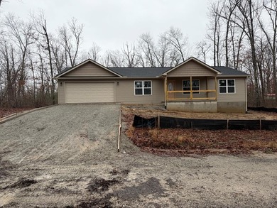 Lake Tansi Home For Sale in Crossville Tennessee