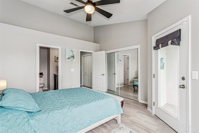 You will fall in love with this beautifully updated 3-bedroom - photo 22