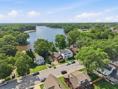 Lakefront Retreat on Lake George - Full of Charm & Opportunity! - photo 6