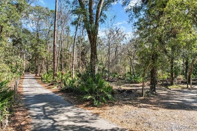 Feast your eyes on this stunning waterfront property! Nestled - photo 3