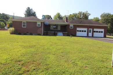 Greenbrier River Home For Sale in Hinton West Virginia