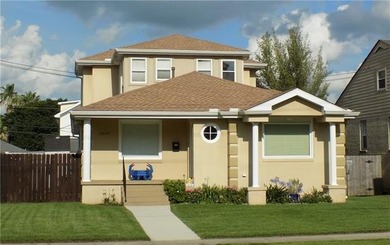 Lake Pontchartrain Home For Sale in New Orleans Louisiana