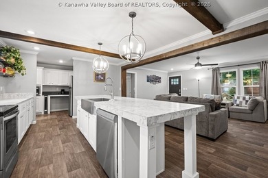 Beautiful and fully furnished Clayton Home -Freedom Soho! This 4 - photo 11