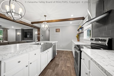 Beautiful and fully furnished Clayton Home -Freedom Soho! This 4 - photo 12