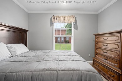 Beautiful and fully furnished Clayton Home -Freedom Soho! This 4 - photo 21