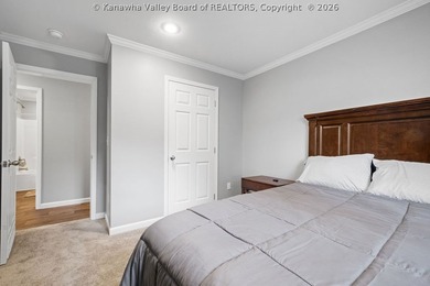 Beautiful and fully furnished Clayton Home -Freedom Soho! This 4 - photo 22