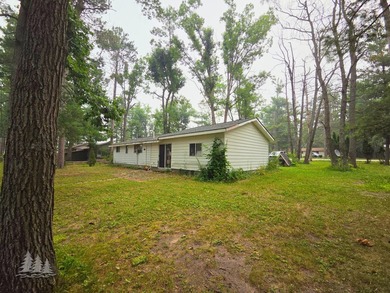 Sold AS IS, this 2-bedroom, 660 sq. ft. home in Johnson - photo 3