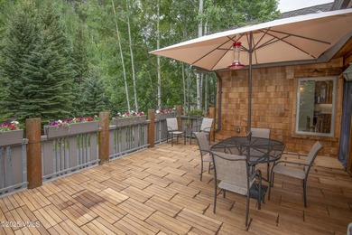 Enjoy an easy, carefree life in this magnificent creekside home - photo 27