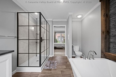 Beautiful and fully furnished Clayton Home -Freedom Soho! This 4 - photo 31