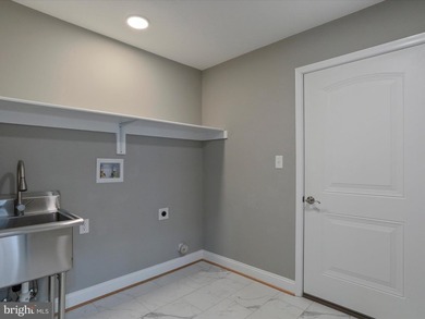 Just 90 minutes from DC, this brand-new custom-built riverfront - photo 31
