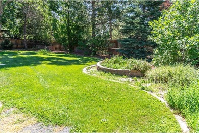 This fabulous Gunbarrel Ranch Home is located in the South - photo 32
