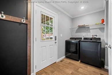 Beautiful and fully furnished Clayton Home -Freedom Soho! This 4 - photo 33