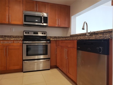 Spacious 1/1 bath unit with canal view located in a desirable - photo 3