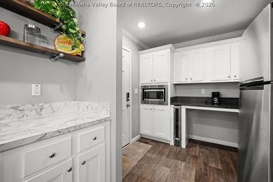 Beautiful and fully furnished Clayton Home -Freedom Soho! This 4 - photo 34