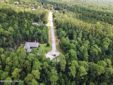 Great gated community within minutes by golf cart or car to - photo 3