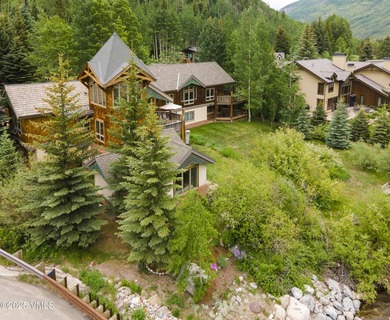 Enjoy an easy, carefree life in this magnificent creekside home - photo 49