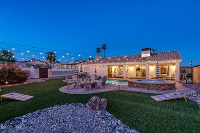 Lake Havasu living at its best! Beautifully updated with new - photo 2