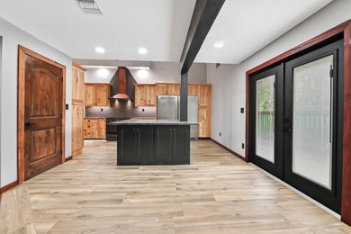 Experience resort-style living on this stunning private estate - photo 16