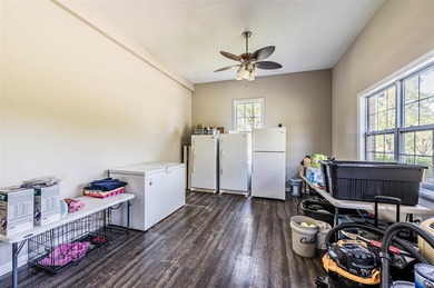 Room to live, land to use, and a setup that fits more than just - photo 20