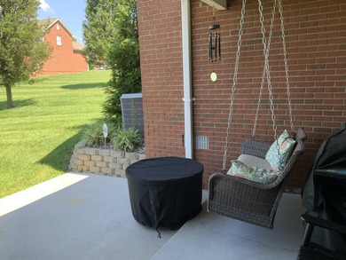 Well maintained 3 bedrooms 2 1/2 bath townhouse in desirable - photo 23