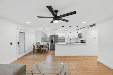 Completely Renovated 2/2 Ground-Floor Condo in Kings Point! - photo 9