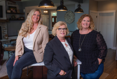 Sally Bailey with Coldwell Banker Real Estate Group in IN advertising on LakeHouse.com