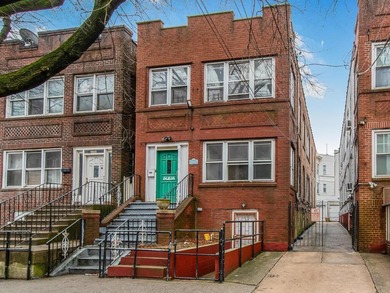 In the Williamsbridge section of the Bronx, this all brick - photo 1