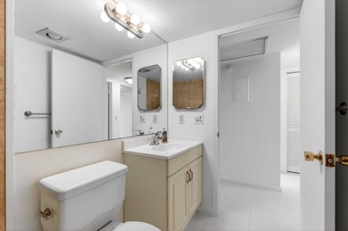 Well-located 2BR/1.5BA condo in Boca Raton's desirable Century - photo 12